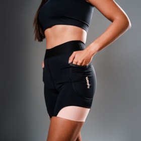 BERMUDA RUNNING WOOM TOKYO SERIES FEMININA PRETO/ROSA