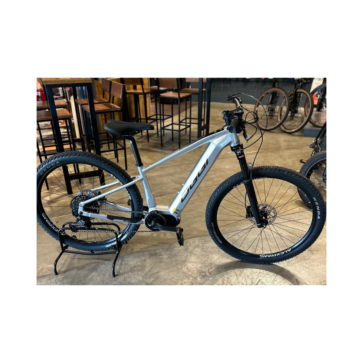 BICICLETA ELETRICA OGGI BIG WHEEL 8.2 2025