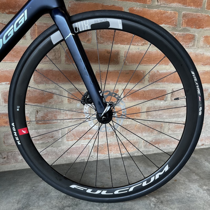 BICICLETA OGGI CADENZA 500 105 DI2 2025 - ProSport Bike