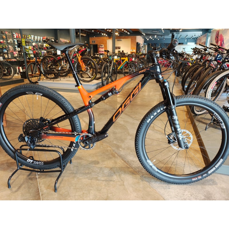 BICICLETA OGGI CATTURA PRO GX LIMITADA 2025