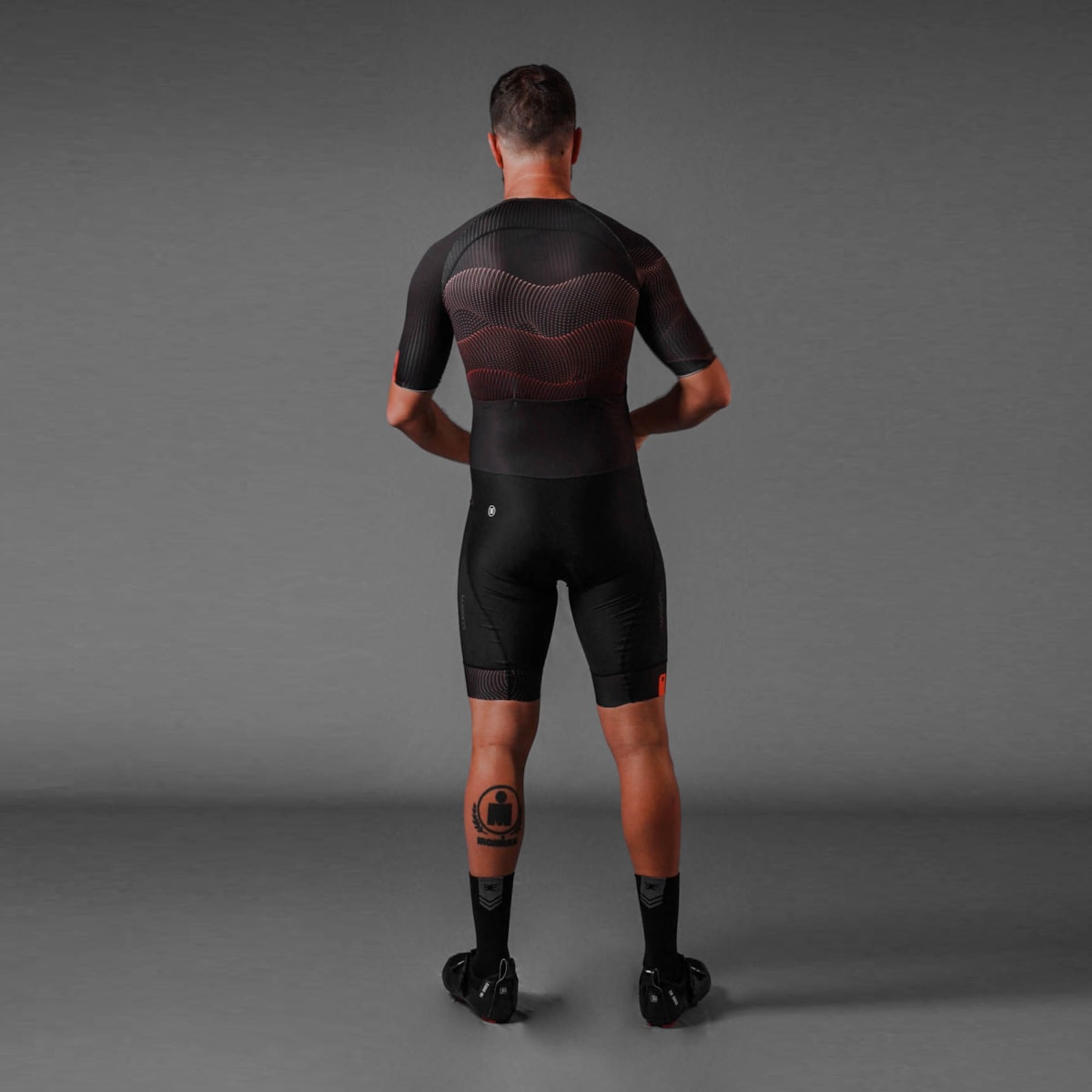 MACAQUINHO TRIATHLON WOOM C/ MANGA 140 CRUSH MASCULINO