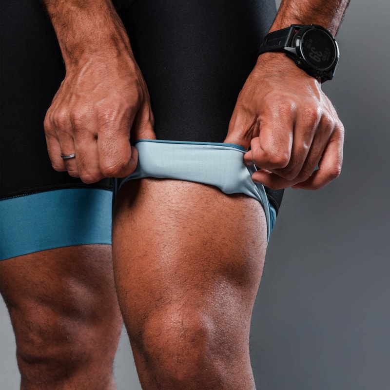 MACAQUINHO TRIATHLON WOOM C/ MANGA 140 DEFEAT MASCULINO 2024