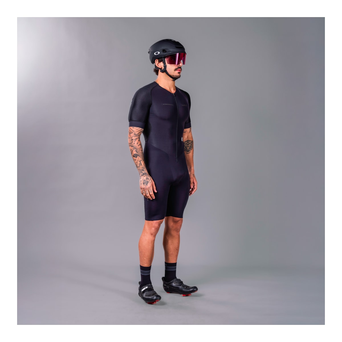 MACAQUINHO TRIATHLON WOOM C/ MANGA CARBON REVOLUTION DEEP BLACK