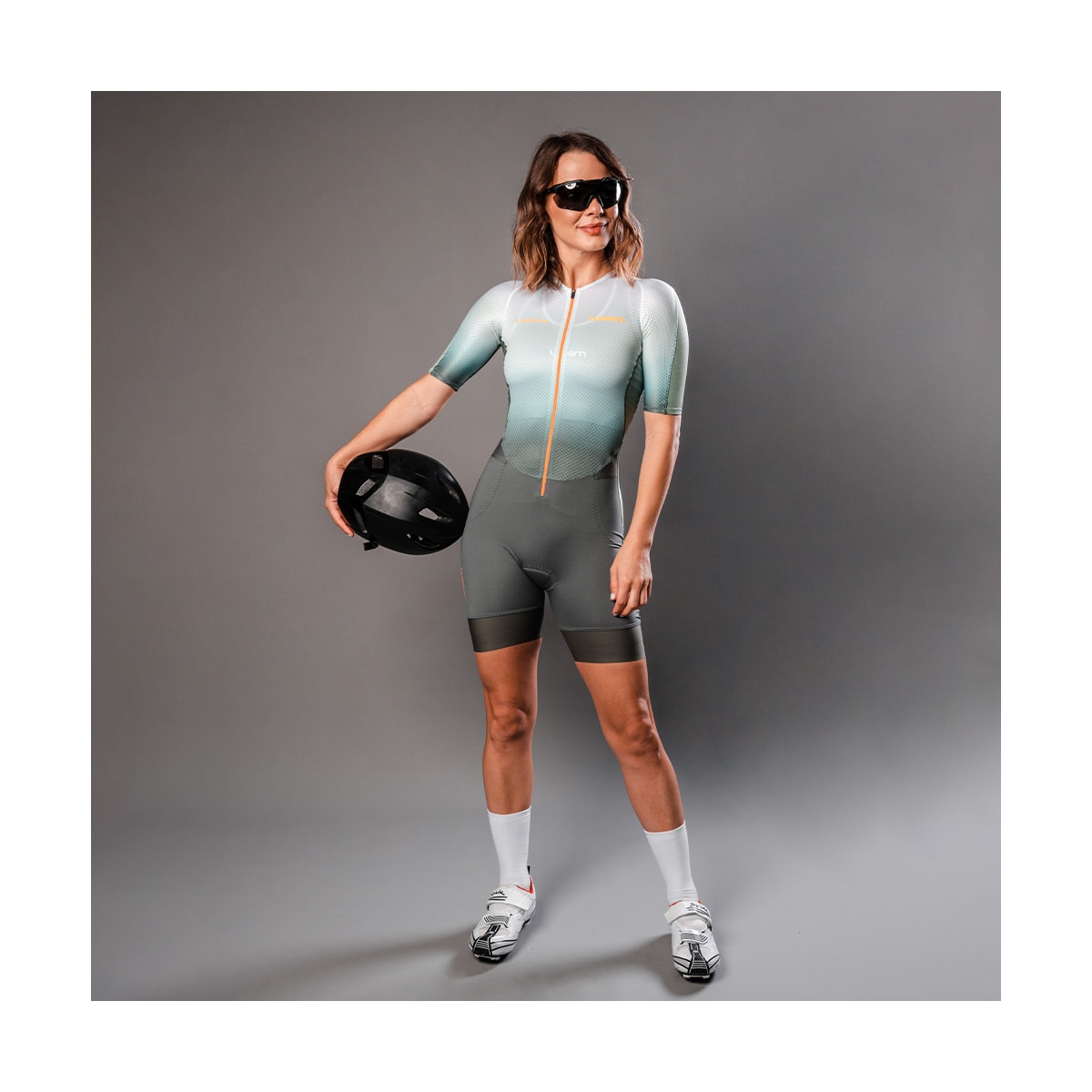 MACAQUINHO WOOM TRIATHLON C/ MANGA CARBON STORM GIRONA FEMININO