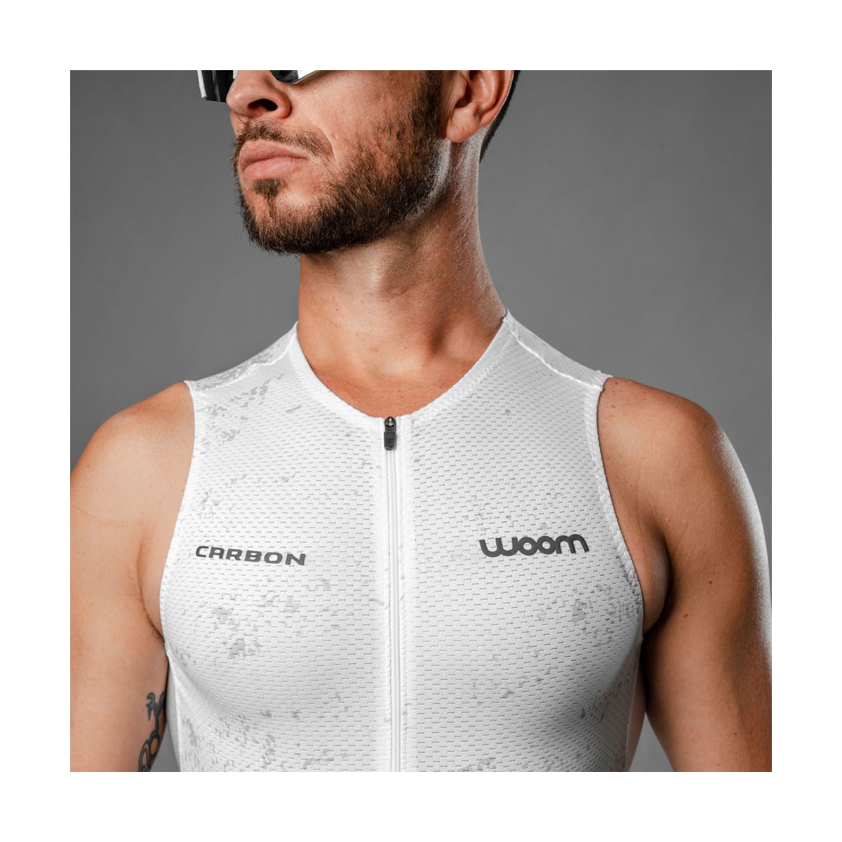 MACAQUINHO WOOM TRIATHLON S/ MANGA CARBON STORM ICE MASCULINO 2023