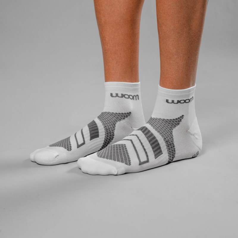 MEIA CICLISMO WOOM RUNNING CANO CURTO MASCULINA COR:BRANCA TAMANHO:39-44